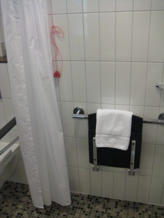 Bath room – wheelchair accessible first class Hotel Berlin